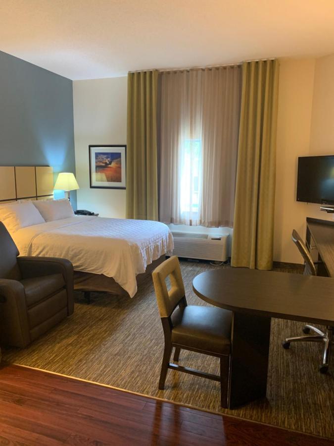 Studio Suite,824636261:JPEG