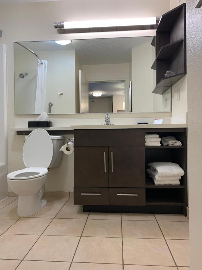 One-Bedroom Suite,1002913455:JPEG